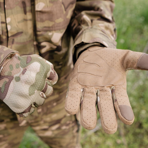 Winter Carry Gloves – Navigating the challenges of shooting with gloves
