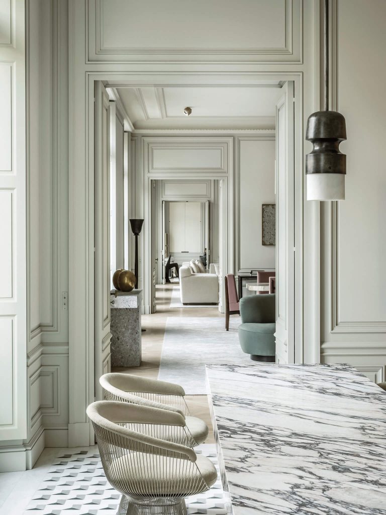 Mastering French Design in a Minimalist Apartment in Paris