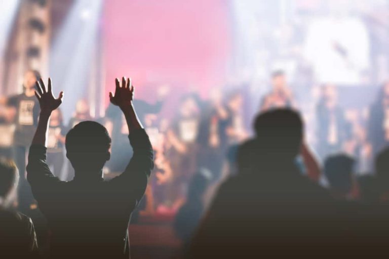 5 Reasons Charismatic Churches Are Growing